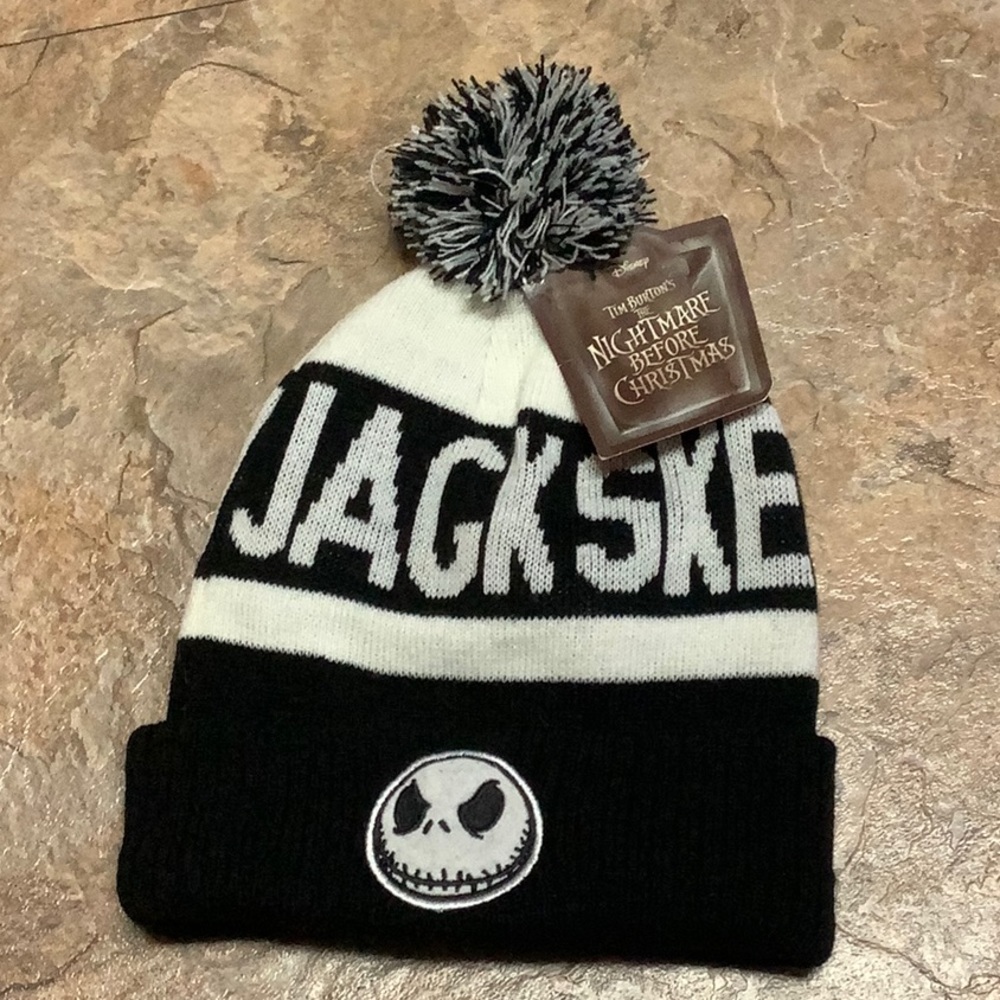 Jack Skellington black & white beanie hat NWT